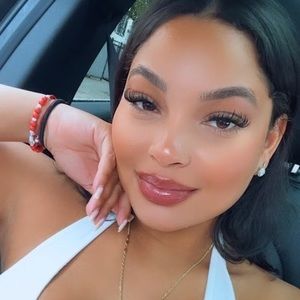 Meet your Posher, Marielyn